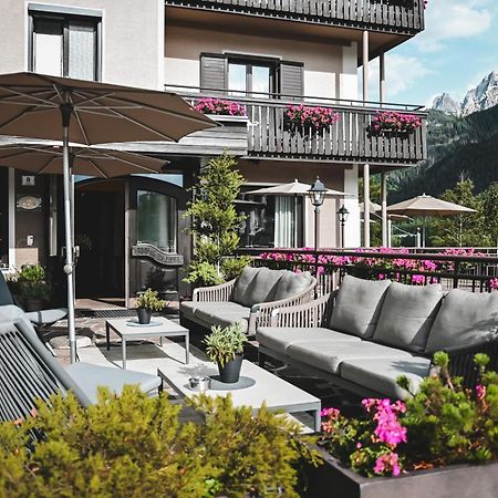 Hotel Toblacherhof ภายนอก รูปภาพ