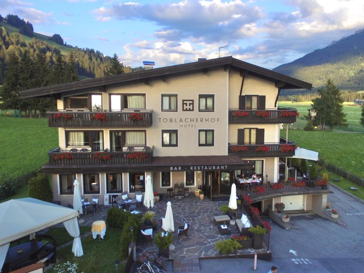 Hotel Toblacherhof ภายนอก รูปภาพ