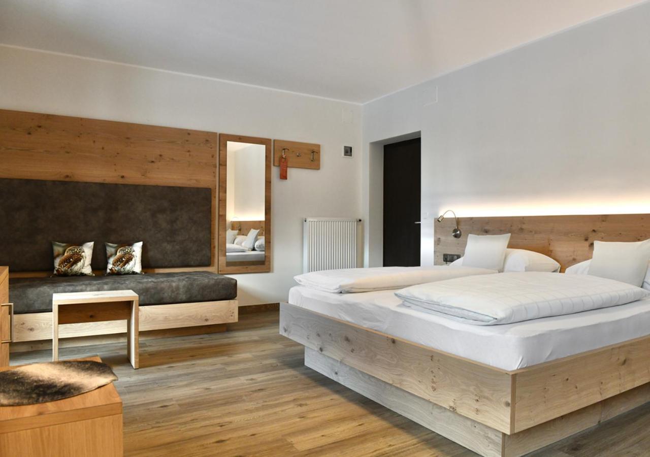 Hotel Toblacherhof ภายนอก รูปภาพ