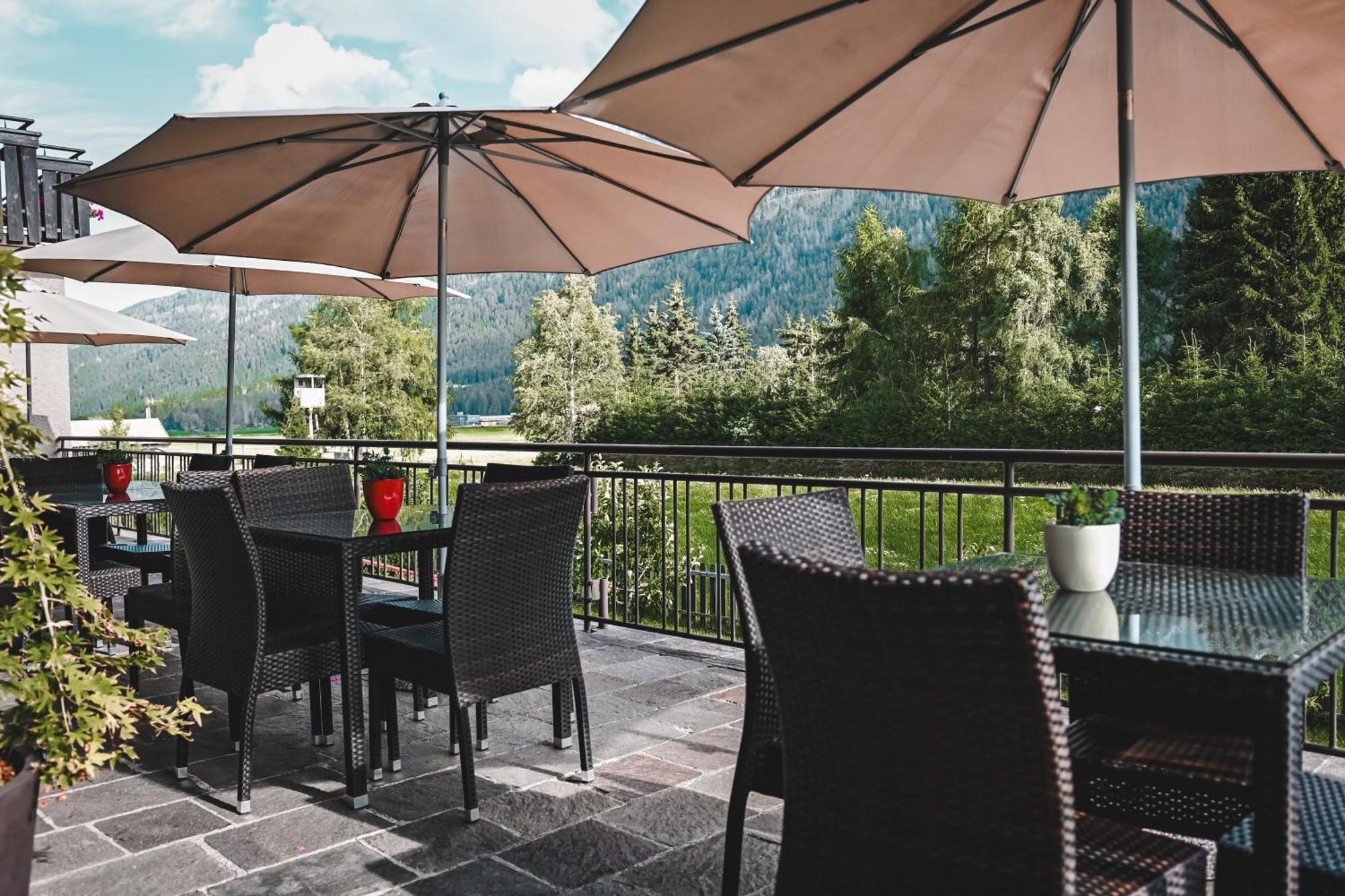 Hotel Toblacherhof ภายนอก รูปภาพ
